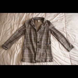 H&M woman’s plaid blazer